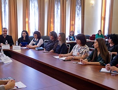 Представители работающей молодежи встретились с сотрудниками мэрии и специалистами Центра занятости населения