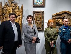 В Выставочном зале открылась персональная выставка Алексея Сидорова