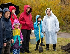 Аллею из сирени в 1,5 километра высадили в отдаленном районе Благовещенска