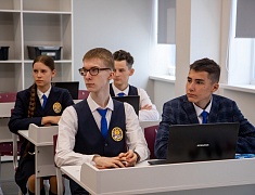 Первый в Амурской области технопарк на базе школы заработал в главном корпусе гимназии № 25 имени героя России Андрея Иванова