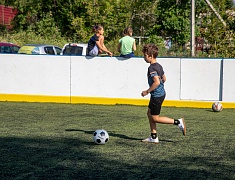 В Благовещенске юные футболисты сыграли на всесезонном корте на Нагорной