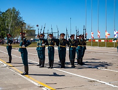 Более 4 с половиной тысяч благовещенцев отметили День государственного флага