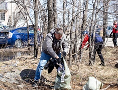 На берегах трех рек Благовещенска прошел Всероссийский субботник