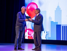  В Благовещенске прошел концерт ко Дню работников бытового обслуживания населения и жилищно-коммунального хозяйства