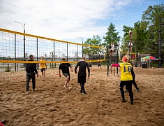 Турнир по пляжному волейболу с участием ветеранов СВО прошел в Благовещенске