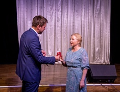 Знаки «50 лет Байкало-Амурской магистрали» вручили благовещенцам