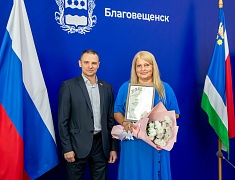 Благовещенск чествует работников торговли