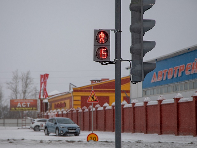 В Благовещенске на нескольких участках дорог не работают светофоры 
