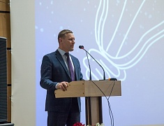 Мэр Благовещенска Олег Имамеев поздравил энергетиков с профессиональным праздником