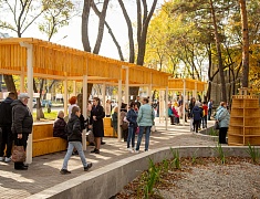 В амурской столице праздничной программой открыли сквер водников