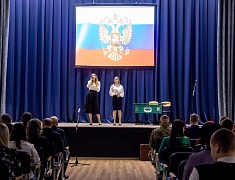 Парту Героя в память об участнике СВО открыли в школе №22 Благовещенска