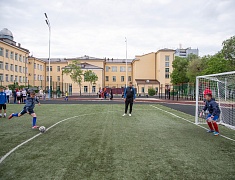 На базе стадиона гимназии №1 стартовали «Футбольные каникулы»