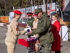 В Благовещенске юнармейцы соревнуются в военно-спортивной игре "Победа"