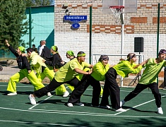 В селе Садовом Благовещенска открыли современную спортивную площадку