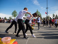 Кубок мэра и 18 литров молока получили участники «Городских гонок» в Благовещенске