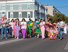 Бал цветов и Семейный бал украсили Благовещенск