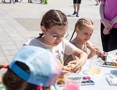 День защиты детей отпраздновали в Благовещенске