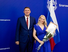 Представителей сферы торговли чествовали в Благовещенске