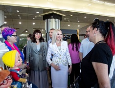 В Благовещенске впервые прошел Бал кукол