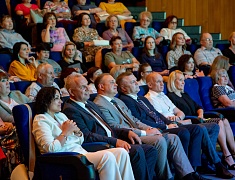 В Благовещенске медработников поздравили с профессиональным праздником