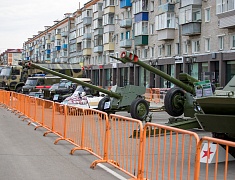 Выставка военной техники ДВОКУ в честь Дня Победы