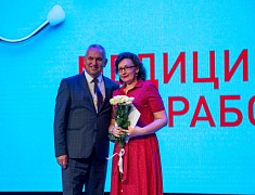 В Благовещенске медработников поздравили с профессиональным праздником