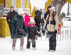 На площади Ленина и набережной Амура прошли народные гуляния в честь масленицы
