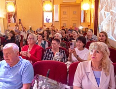 Знаки «50 лет Байкало-Амурской магистрали» вручили благовещенцам