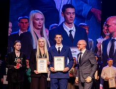 Более сорока одарённых детей получили премию мэра Благовещенска