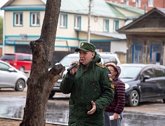 В Благовещенске во дворах ветеранов прошла акция "Поем двором"  