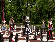 В Первомайском парке Благовещенска появилась шахматная площадка