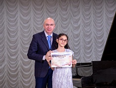 В Центральной детской школе искусств подвели итоги l Дальневосточного музыкального конкурса им. Марии Кнауф-Каминской в номинации «Фортепиано»