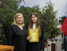 Подведение итогов конкурса детских рисунков "Я выбираю Амурское"