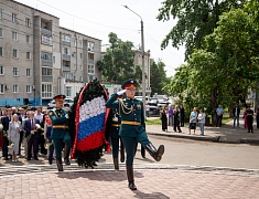 В Благовещенске прошли торжественные церемонии у памятников основателям города