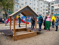 В Благовещенске открыли ещё одну территорию, благоустроенную по программе «1000 дворов»