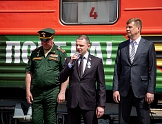 Благовещенск встретил уникальный агитпоезд Минобороны