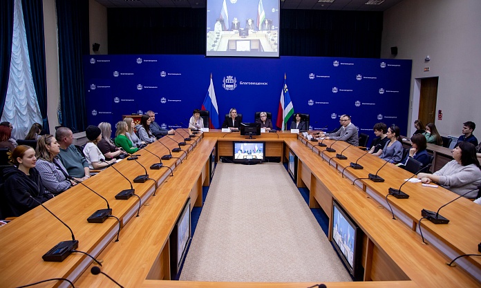 В Благовещенске школьникам рассказали о целевом обучении и приеме в медицинские вузы и колледжи