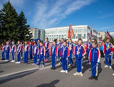 Парад семей и трудовых династий в честь празднования дня рождения Благовещенска