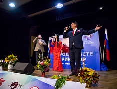 «Цветущий квартал» и «Сад памяти» взяли гран-при фестиваля цветов в Благовещенске