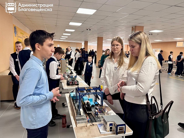 За победу в фестивале «День детских изобретений» школьники получили гаджеты и поездку на космодром «Восточный»