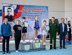 Чемпионат по спортивной гимнастике в Благовещенске посвятили герою СВО