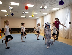 В преддверии Дня космонавтики в «космической обсерватории» прошло первое занятие с воспитанниками детского сада № 68