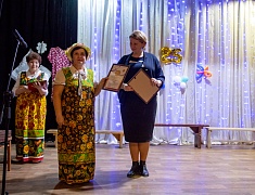 Юбилейное 25-летие празднуют ветераны просвещения города