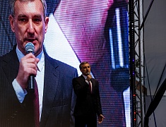 В Благовещенске отгремел выпускной