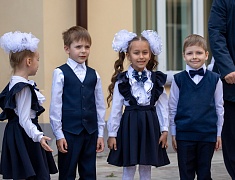 Во всех школах Благовещенска прозвенели последние звонки