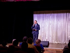 Знаки «50 лет Байкало-Амурской магистрали» вручили благовещенцам