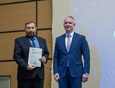 Мэр Благовещенска Олег Имамеев поздравил энергетиков с профессиональным праздником