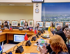 В амурской столице подвели итоги конкурса рисунков «Благовещенск круглый год»