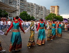 Вместе мы – Россия: праздничный концерт прошел в Благовещенске 