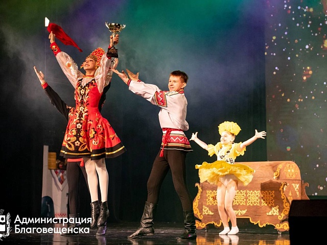 Больше четырех тысяч благовещенских школьников пользуются «Пушкинской картой»